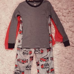 NWT 3 piece boys firetruck pajamas